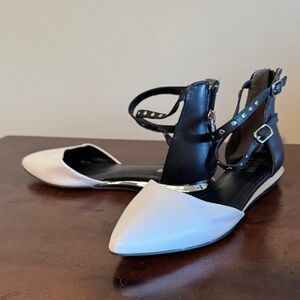 Bleecker and Bond Stylish Black and White Women's Flats